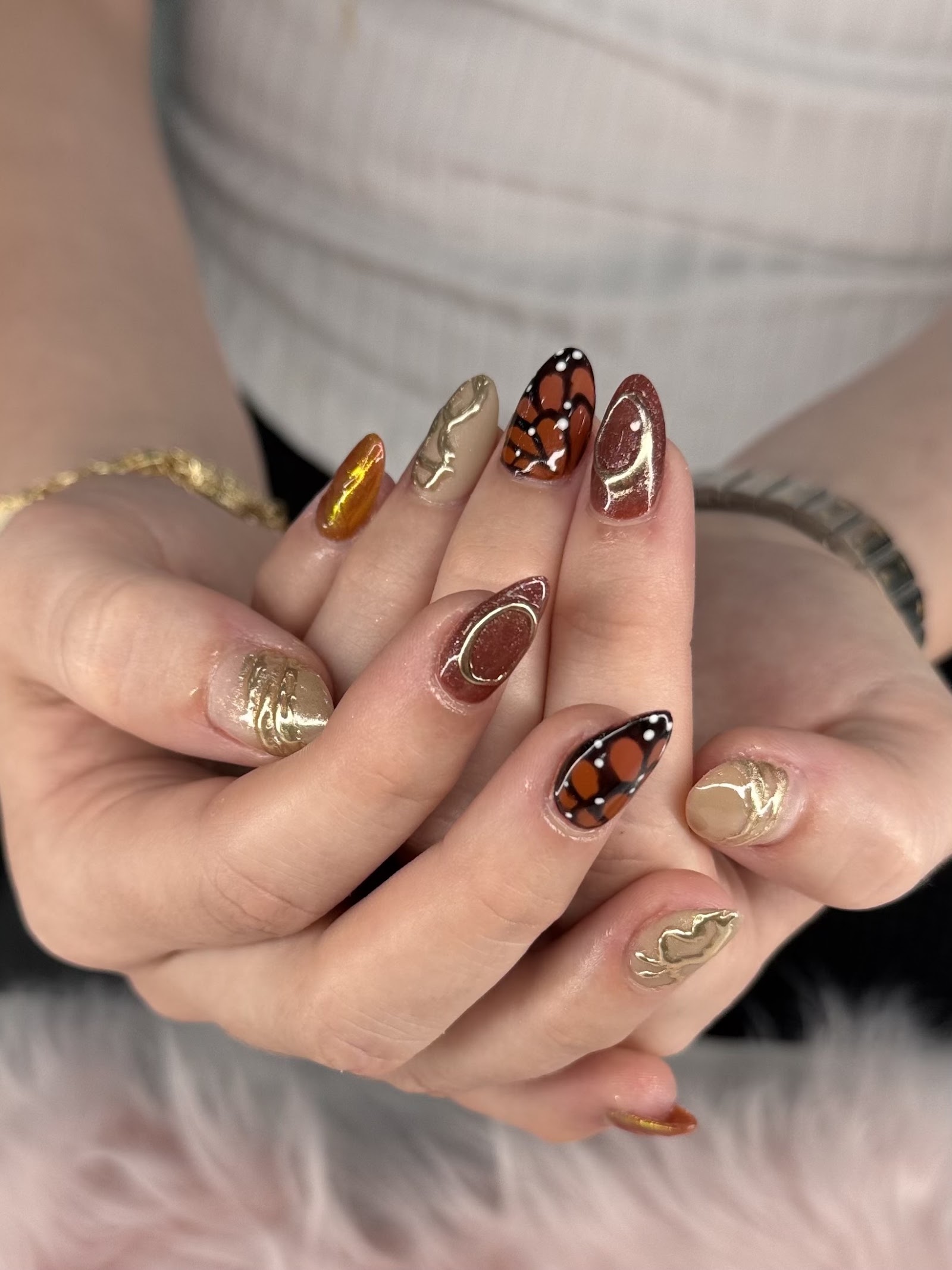 Tre Nails Spa logo